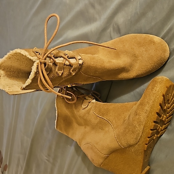 Michael Michael Kors Leather Wedge Bootie - Picture 4 of 10